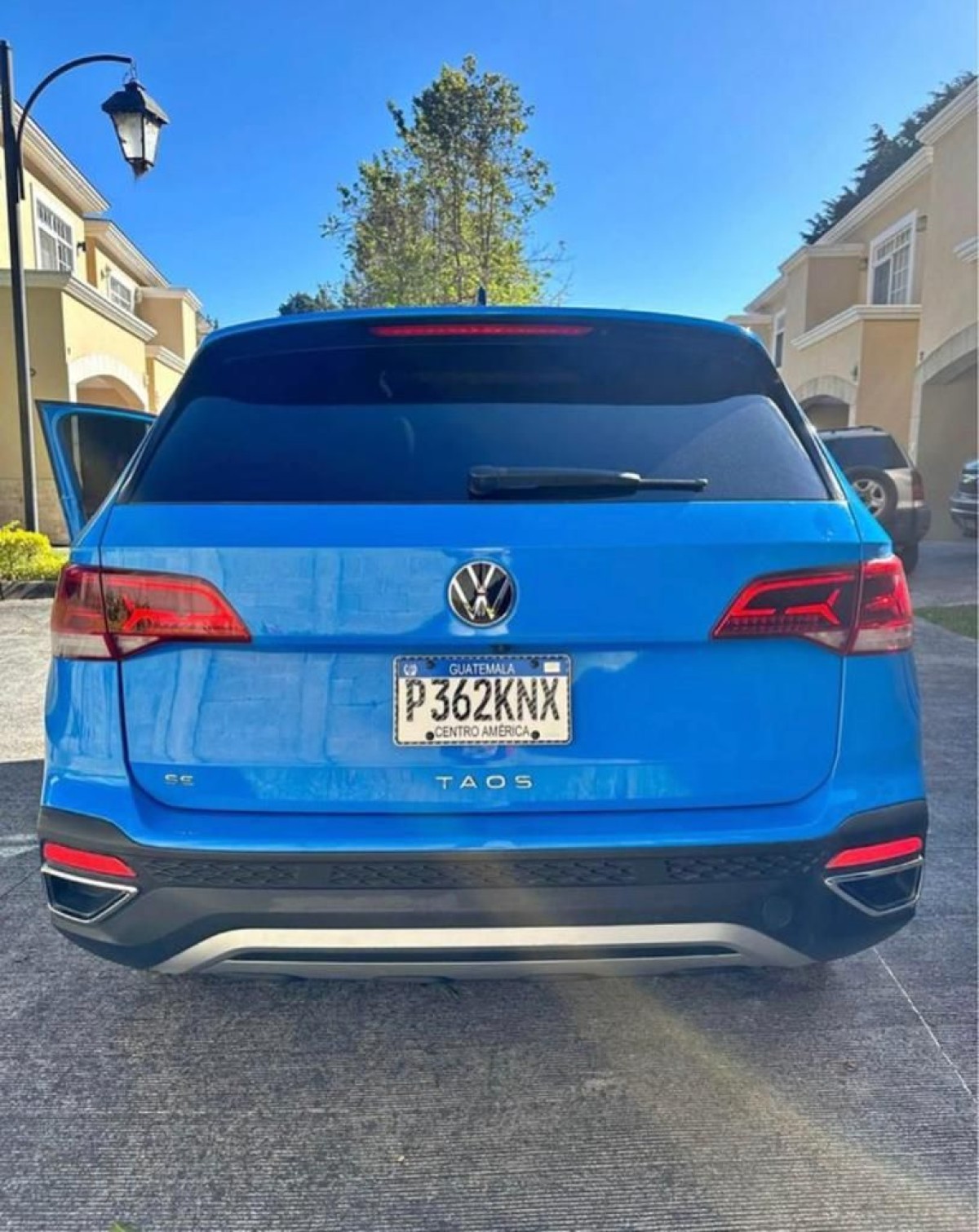 VOLKSWAGEN TAOS - 2022                                        