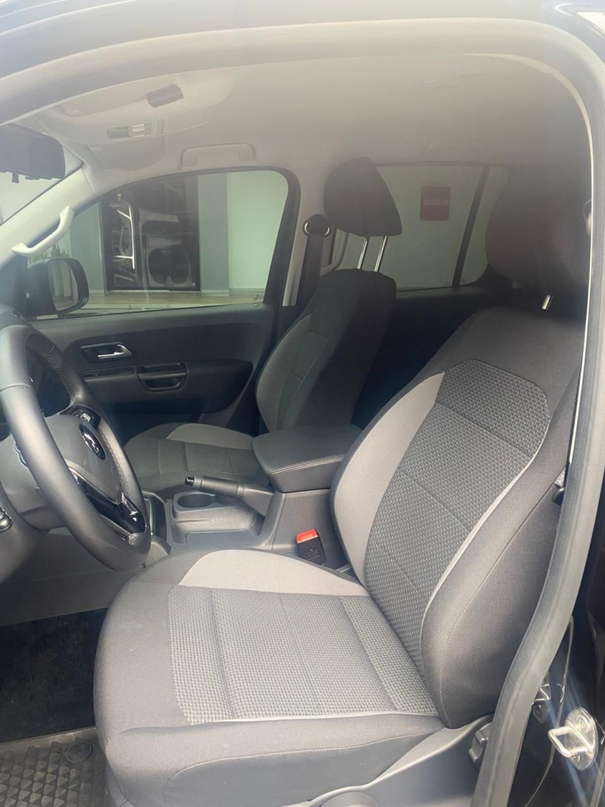 VOLKSWAGEN  AMAROK - 2023                                        