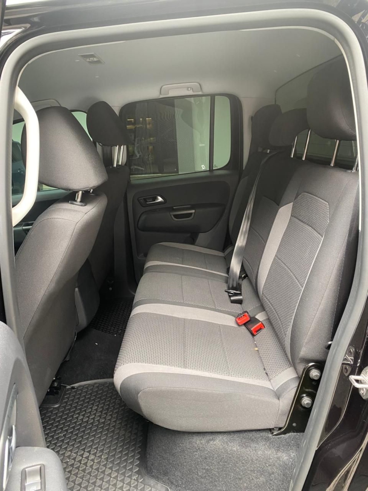 VOLKSWAGEN  AMAROK - 2023                                        