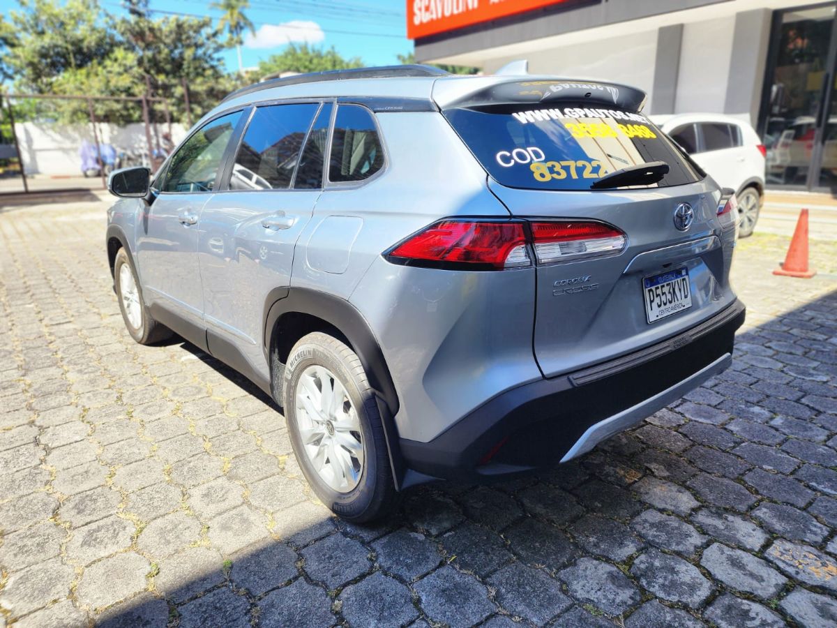 TOYOTA COROLLA CROSS - 2023                                        