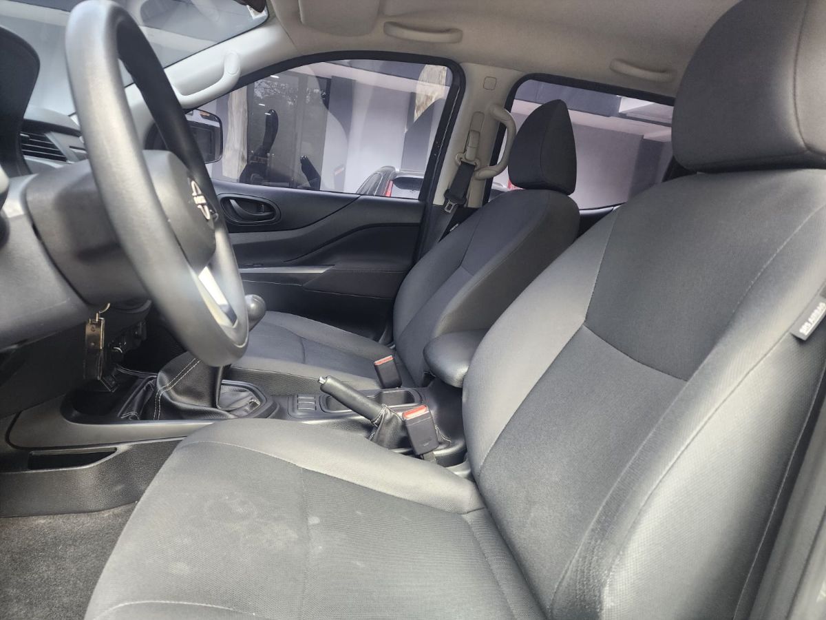 NISSAN FRONTIER - 2023                                        