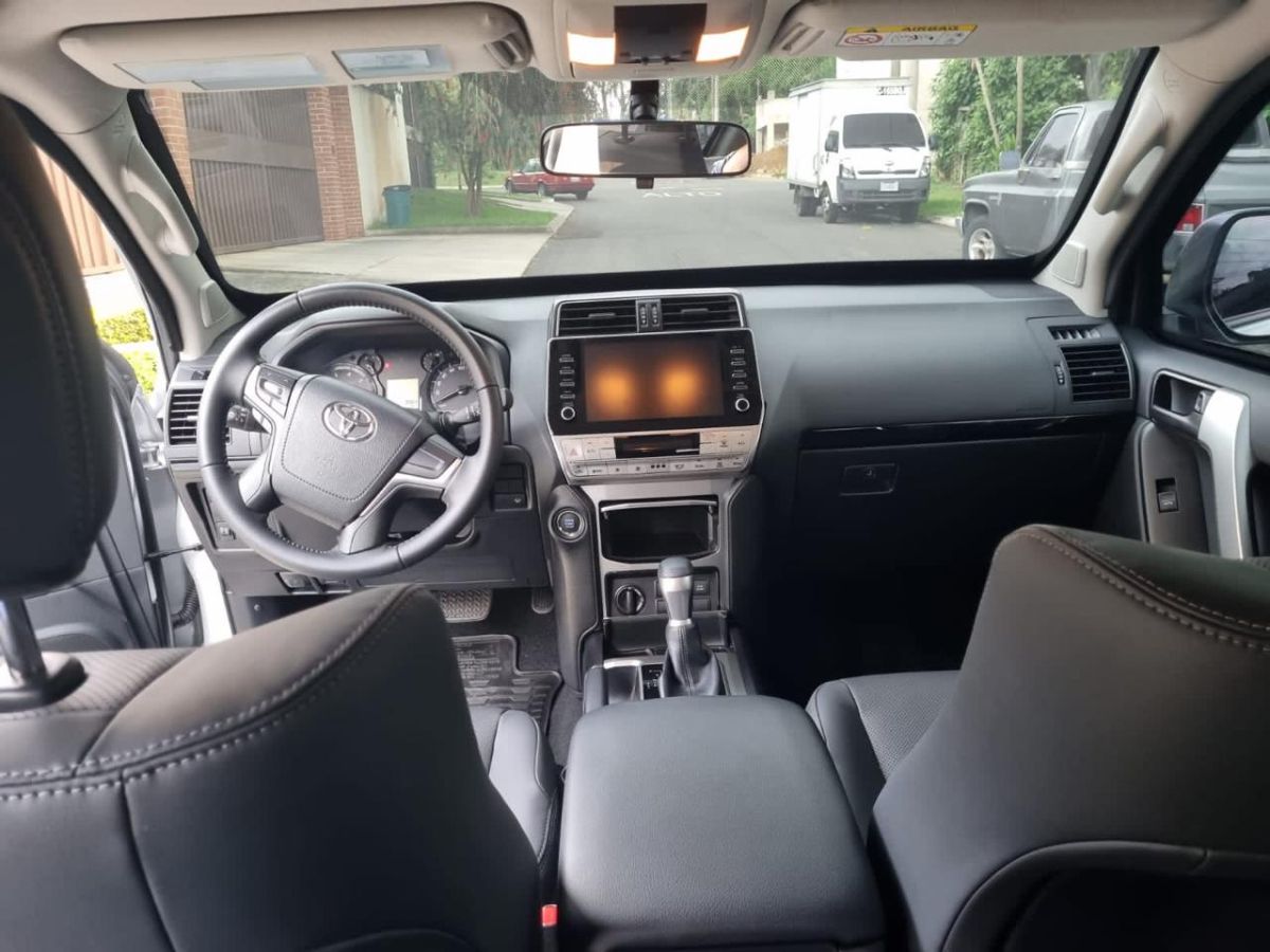 TOYOTA LAND CRUISER PRADO TXL - 2023                                        