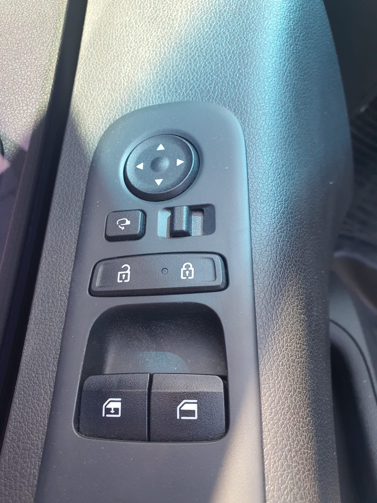 HYUNDAI GRAND  STAREX - 2022                                        