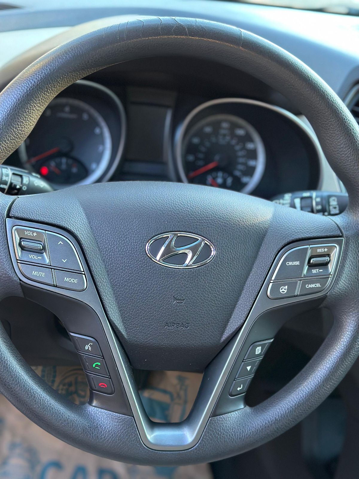 HYUNDAI SANTA FE - 2016                                        