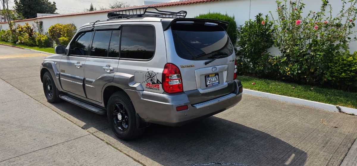 HYUNDAI TUCSON - 2004                                        