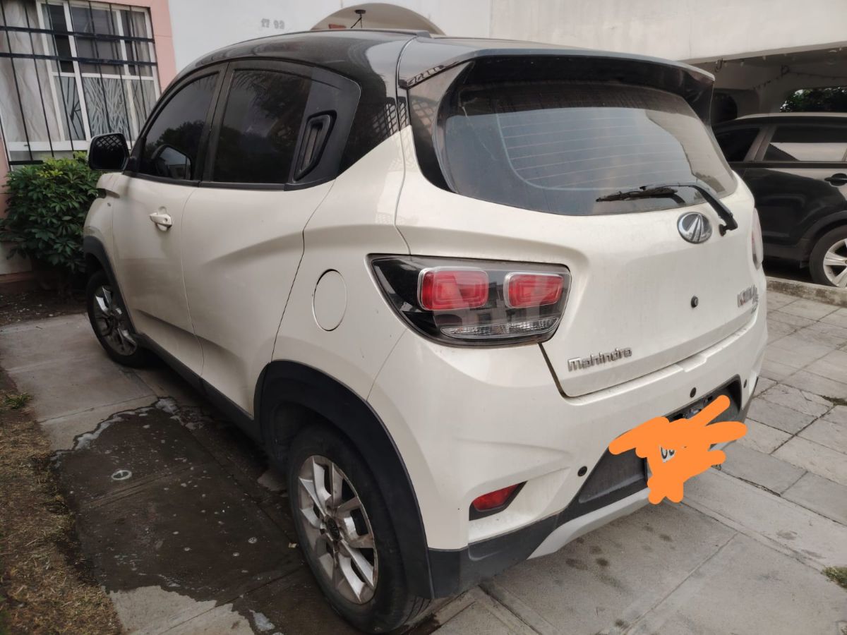 MAHINDRA   KUV100 - 2022                                        