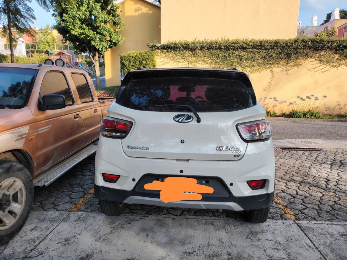MAHINDRA   KUV100 - 2022                                        