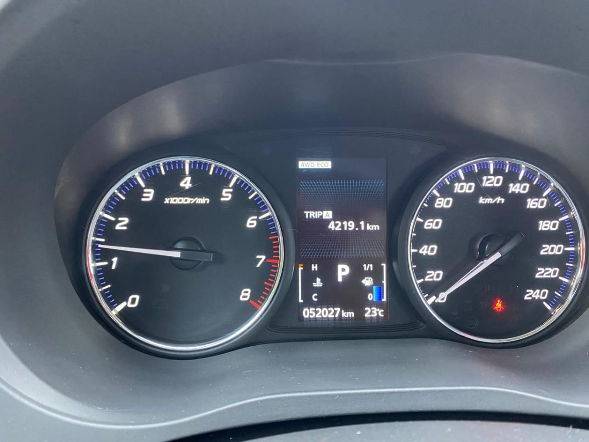 MITSUBISHI OUTLANDER - 2022                                        