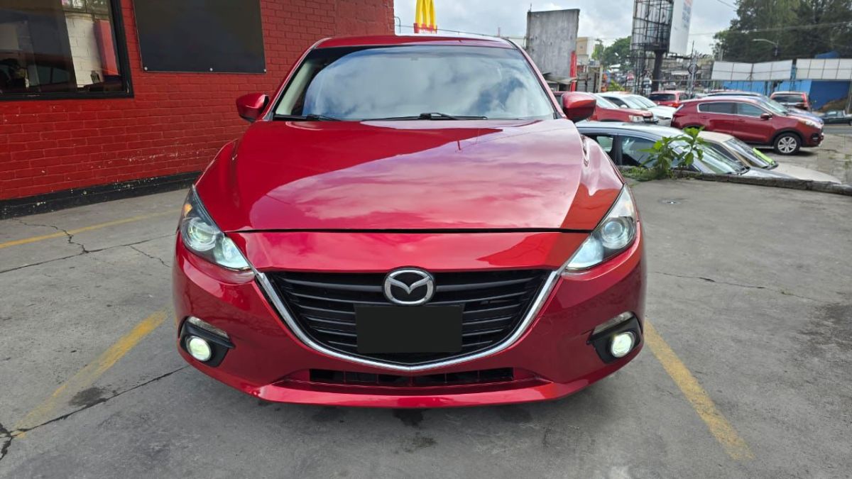MAZDA 3 - 2016                                        