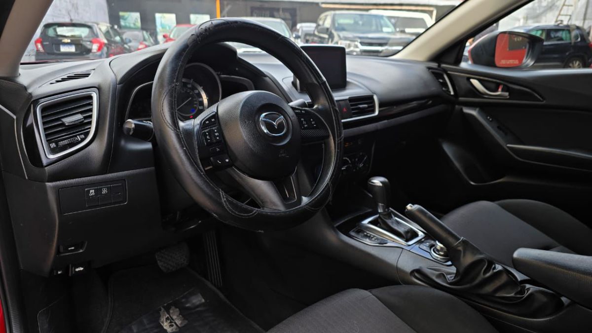 MAZDA 3 - 2016                                        