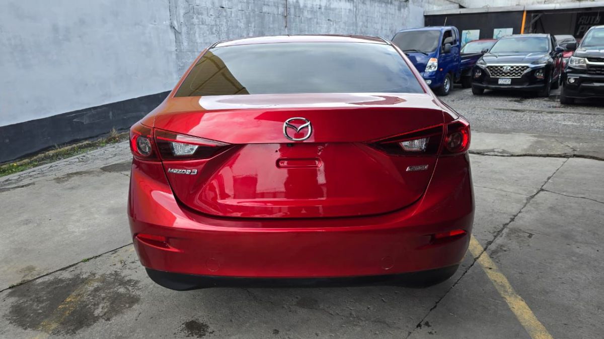 MAZDA 3 - 2016                                        