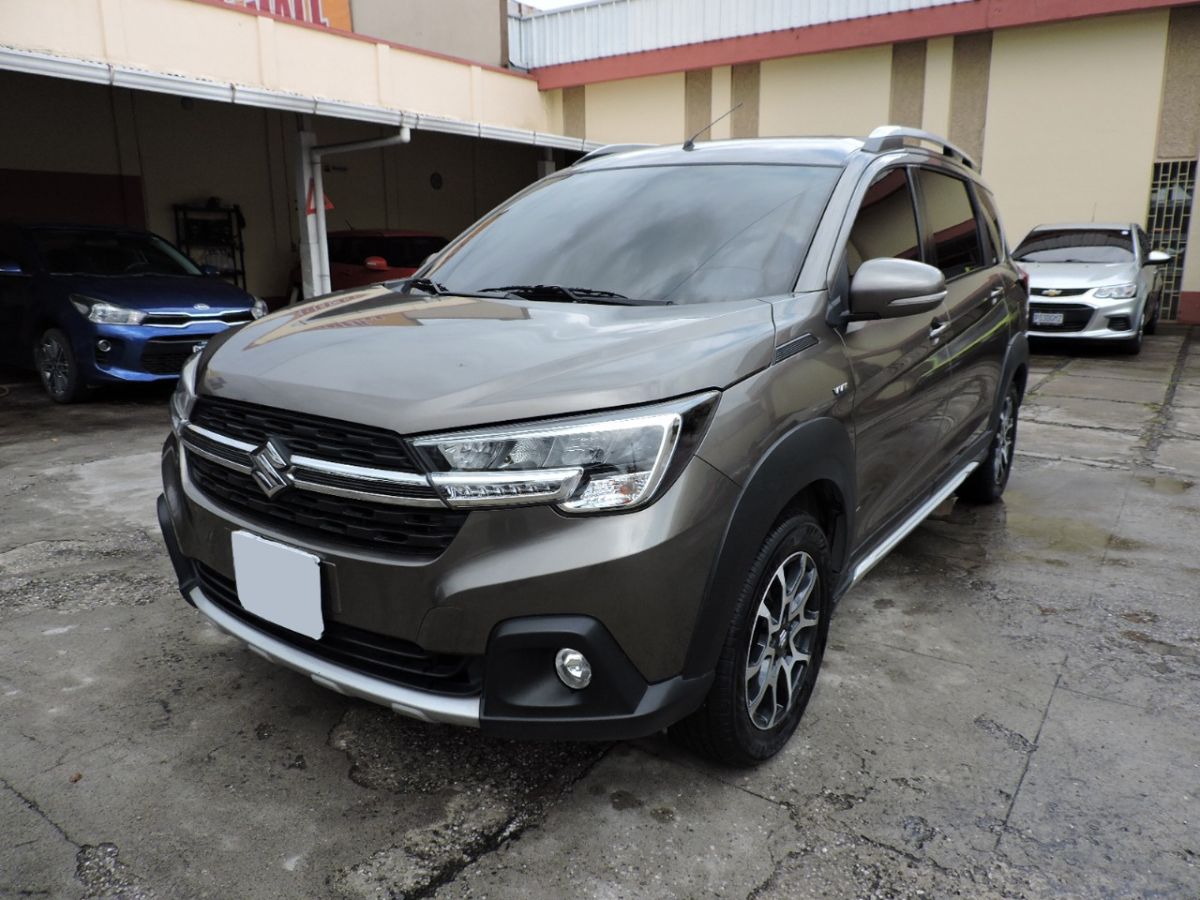 SUZUKI XL7 - 2022                                        
