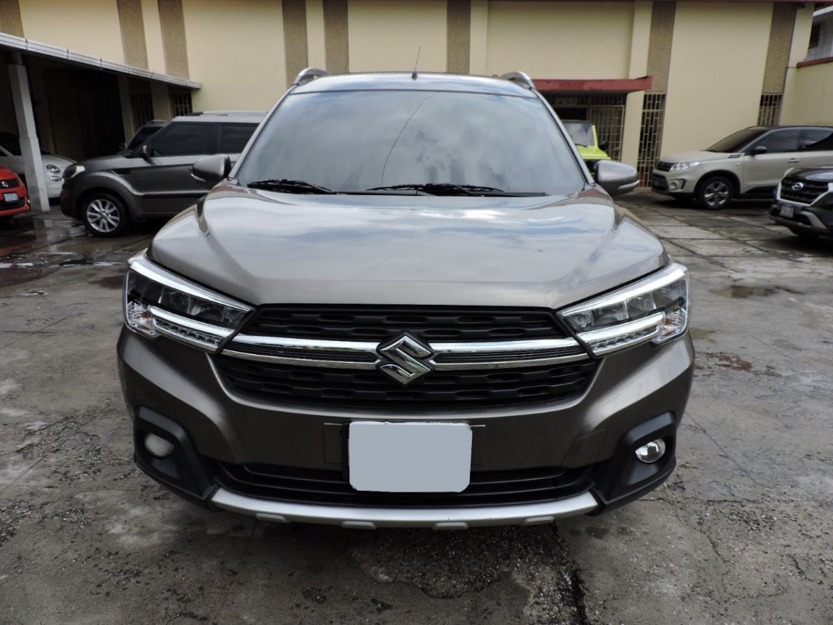 SUZUKI XL7 - 2022                                        