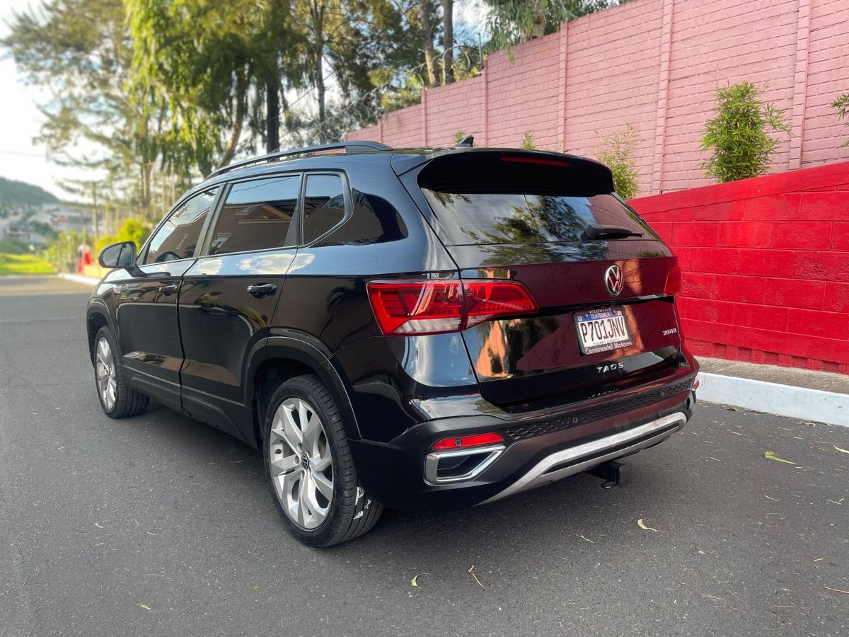 VOLKSWAGEN TAOS - 2022                                        