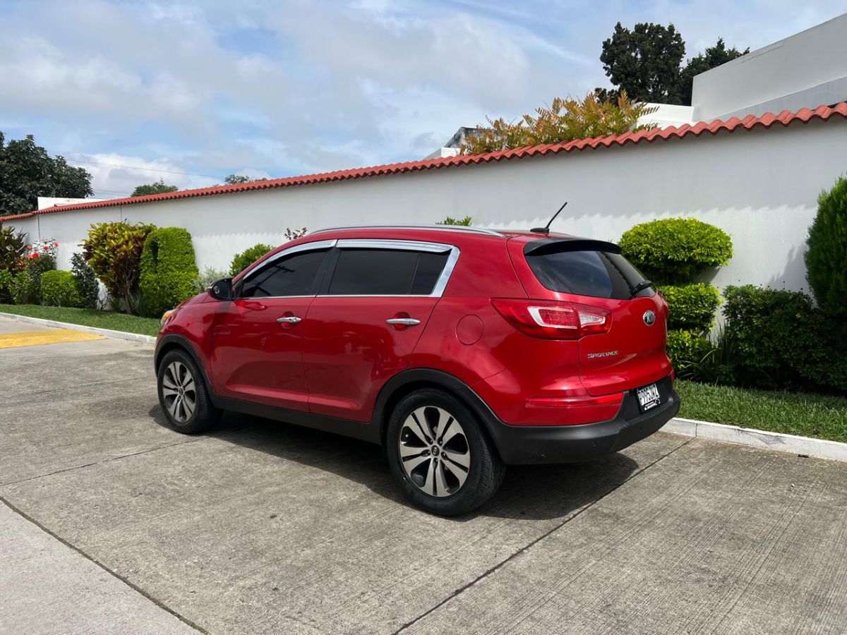 KIA SPORTAGE LX - 2013                                        