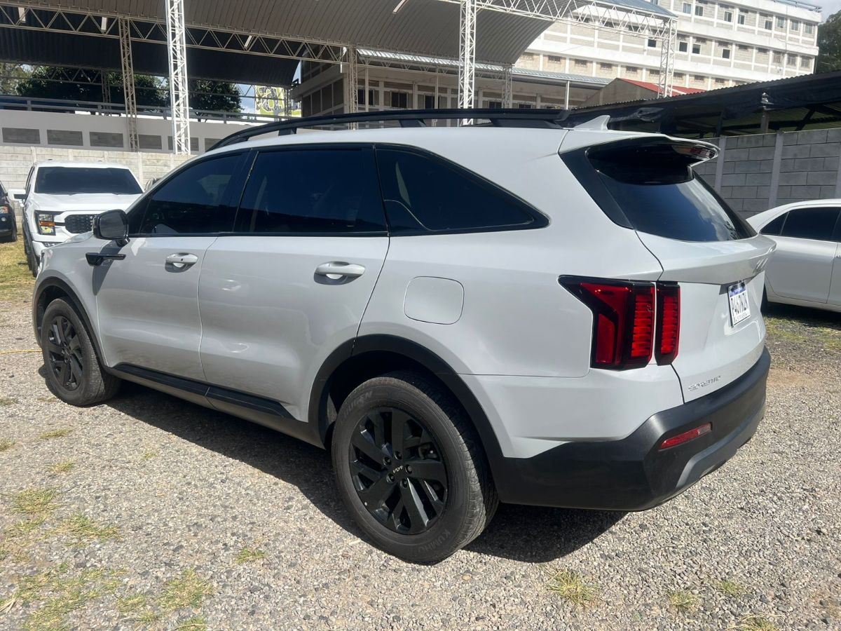 KIA SORENTO - 2023                                        