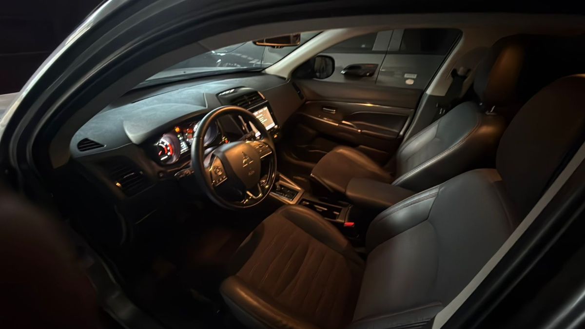 MITSUBISHI OUTLANDER SPORT - 2023                                        