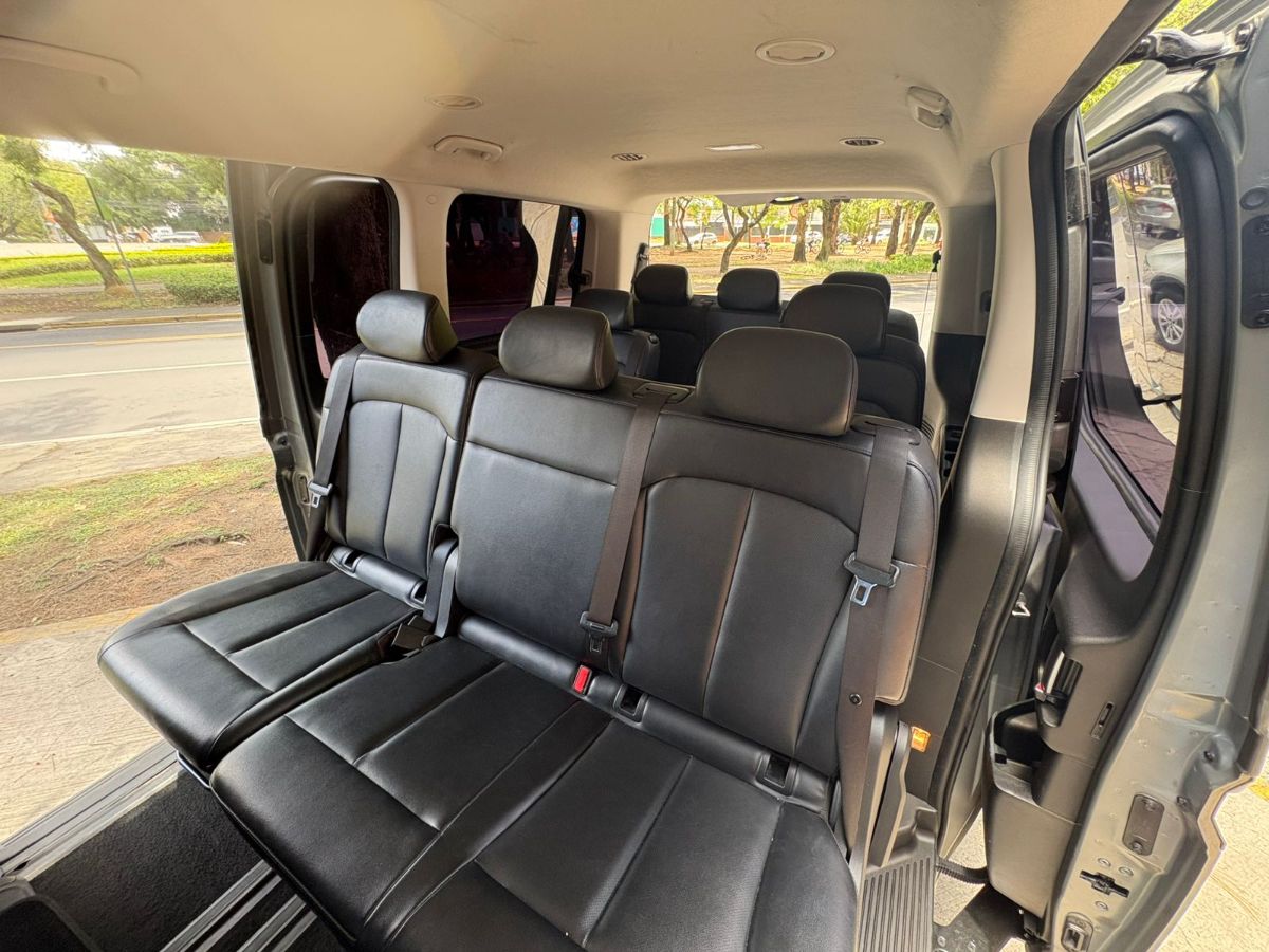 HYUNDAI  STARIA - 2022                                        