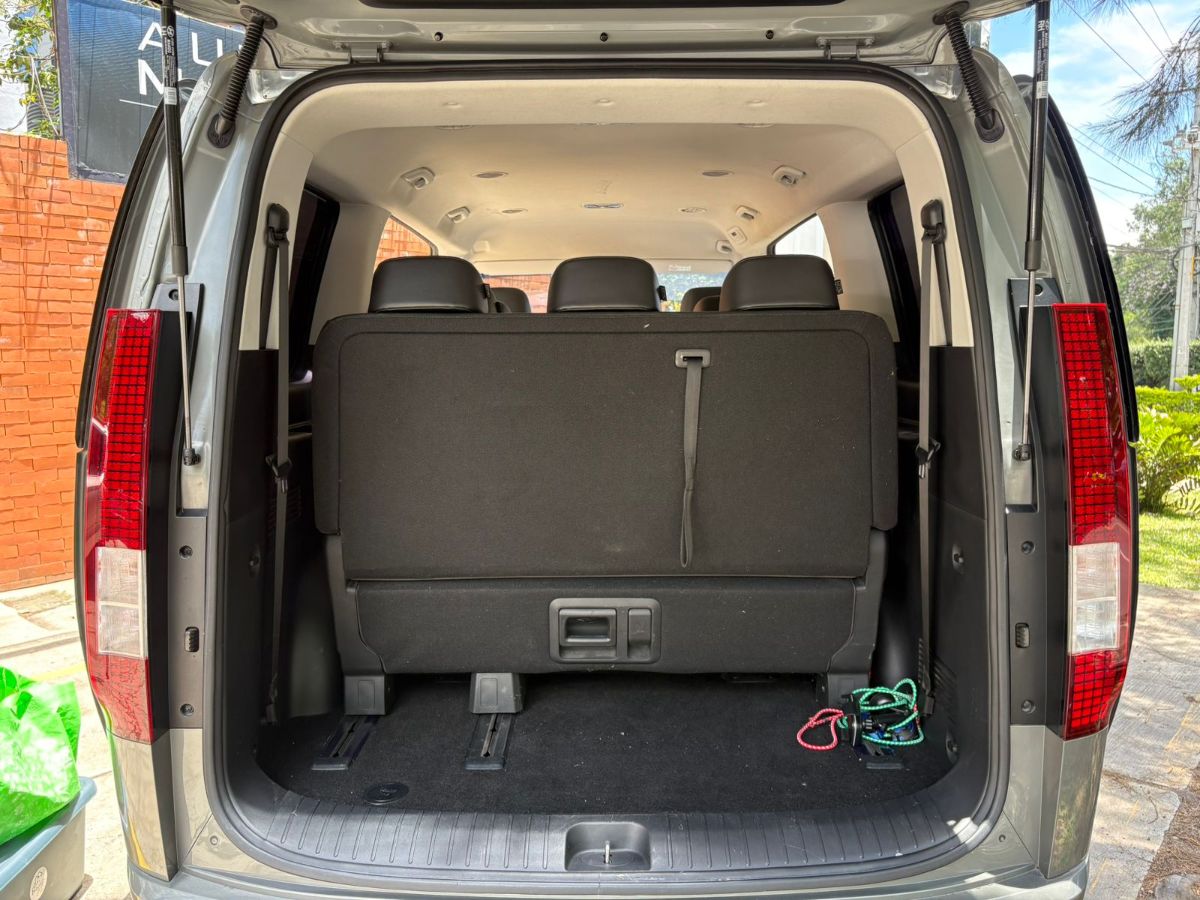 HYUNDAI  STARIA - 2022                                        