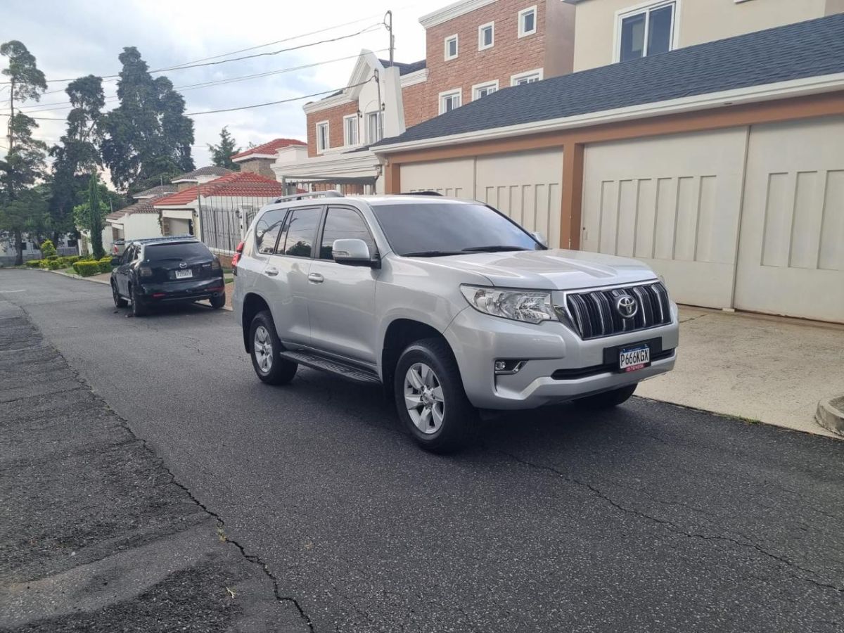 TOYOTA LAND CRUISER PRADO TXL - 2023