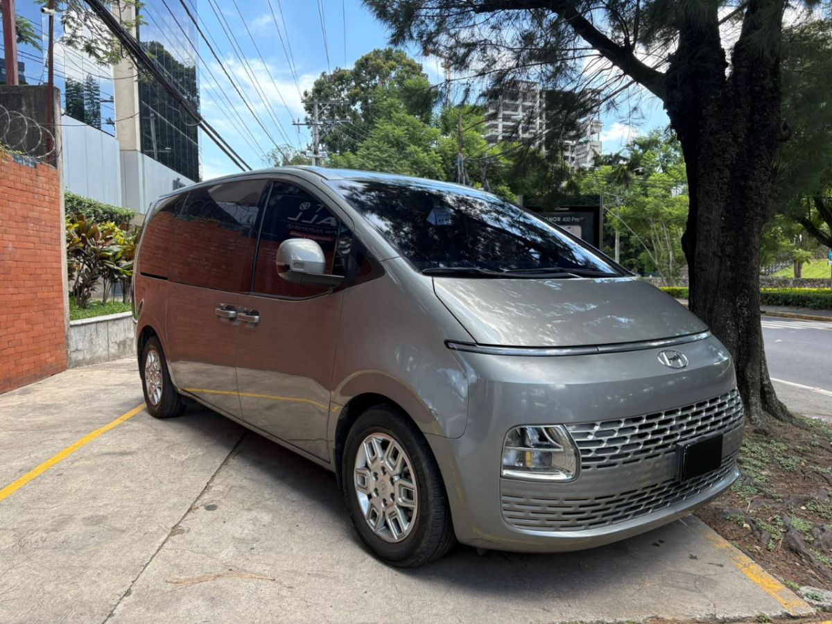 HYUNDAI  STARIA - 2022